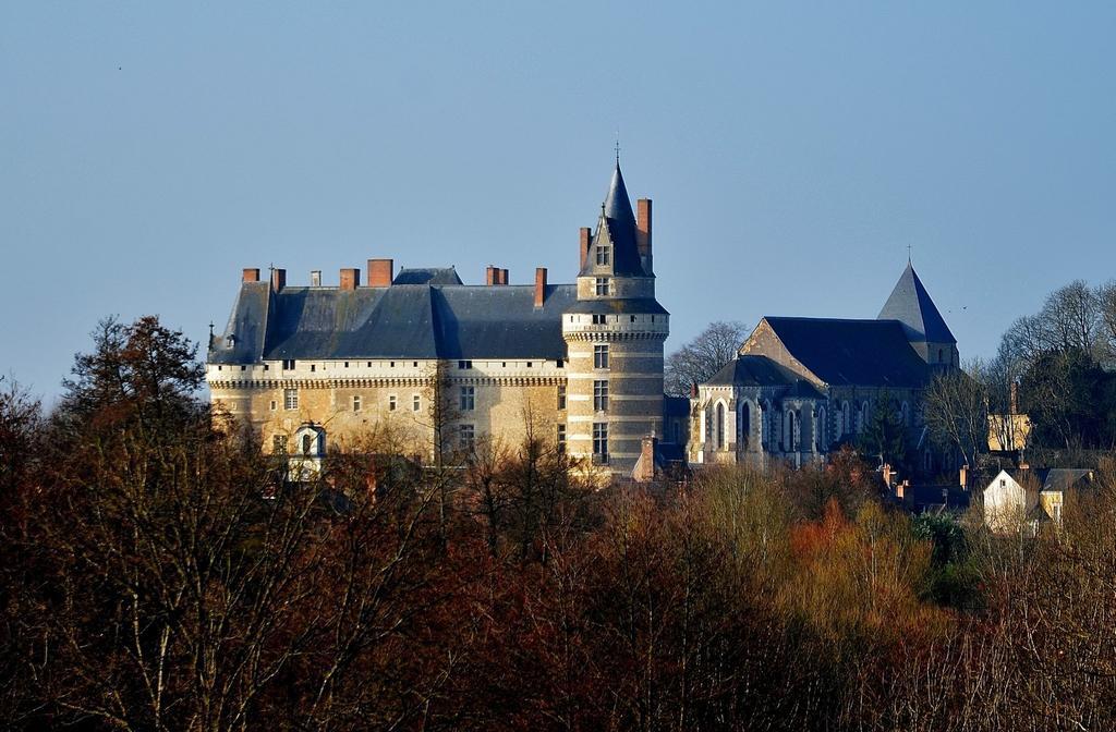 Chateau De Durtal Bed and Breakfast Esterno foto