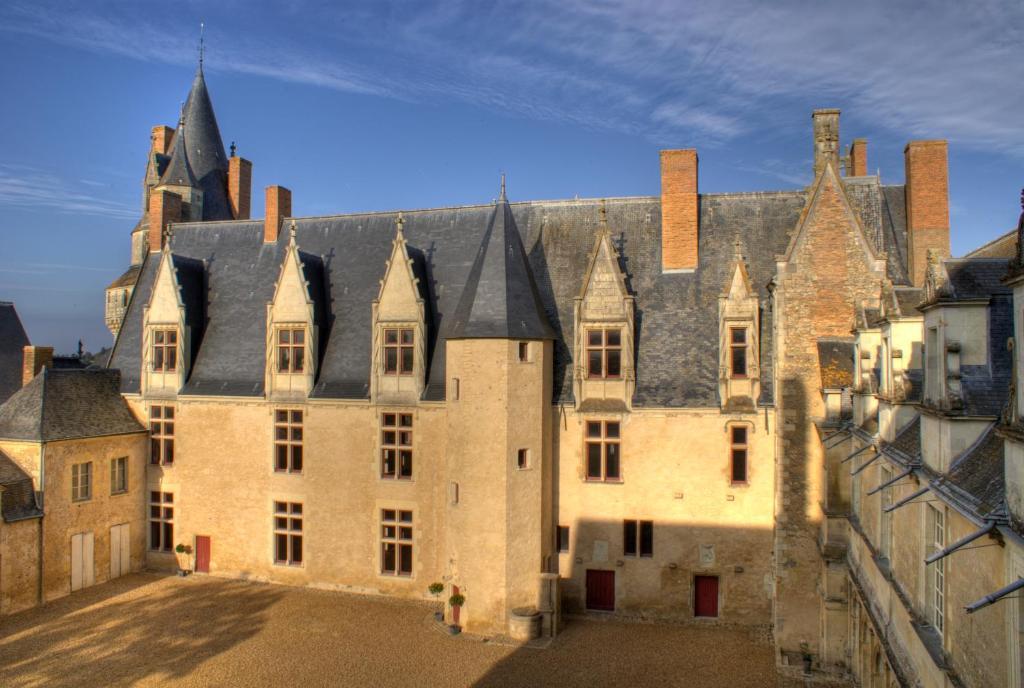 Chateau De Durtal Bed and Breakfast Esterno foto