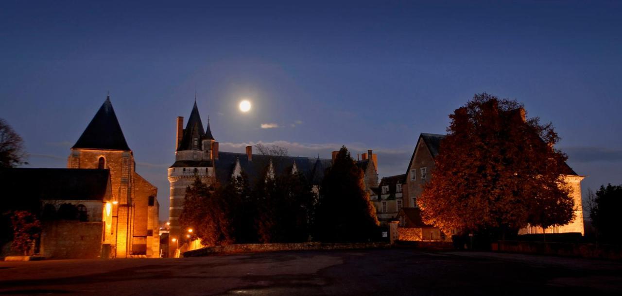 Chateau De Durtal Bed and Breakfast Esterno foto